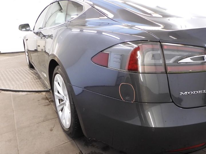 Photo 21 VIN: 5YJSA7E25HF206615 - TESLA MODEL S 