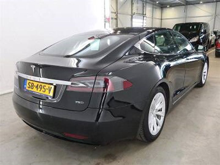 Photo 4 VIN: 5YJSA7E25JF238082 - TESLA MODEL S 