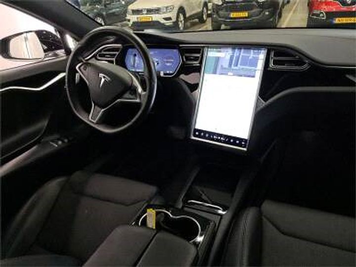 Photo 8 VIN: 5YJSA7E25JF238082 - TESLA MODEL S 