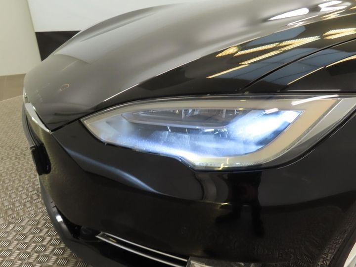 Photo 17 VIN: 5YJSA7E25JF251253 - TESLA MODEL S 