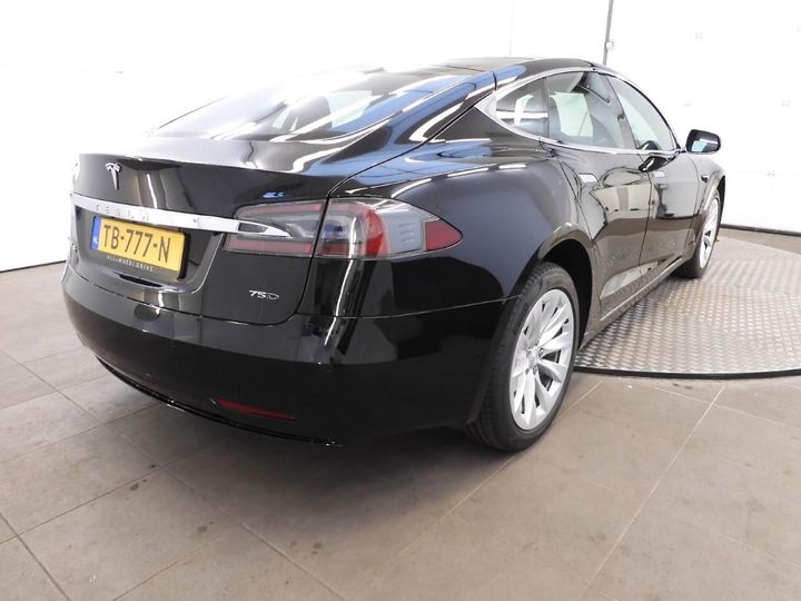 Photo 2 VIN: 5YJSA7E25JF251852 - TESLA MODEL S 