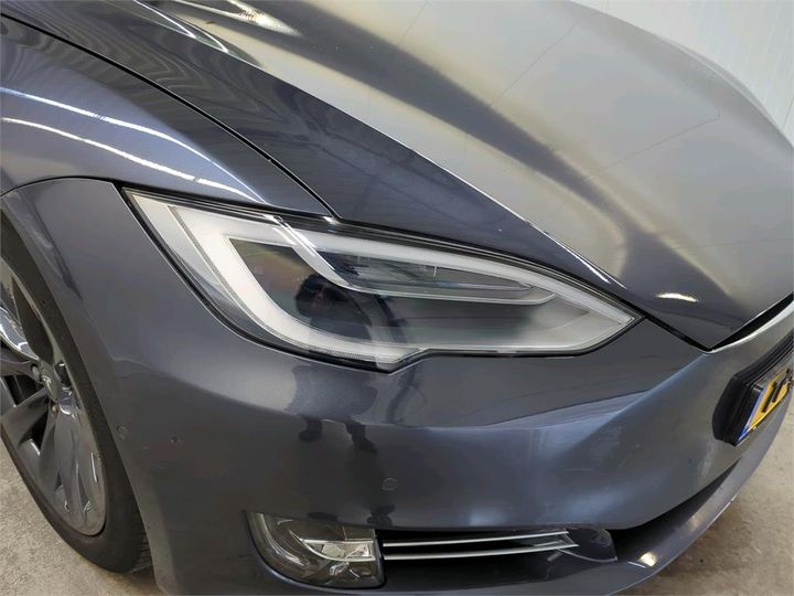 Photo 15 VIN: 5YJSA7E25JF273205 - TESLA S 