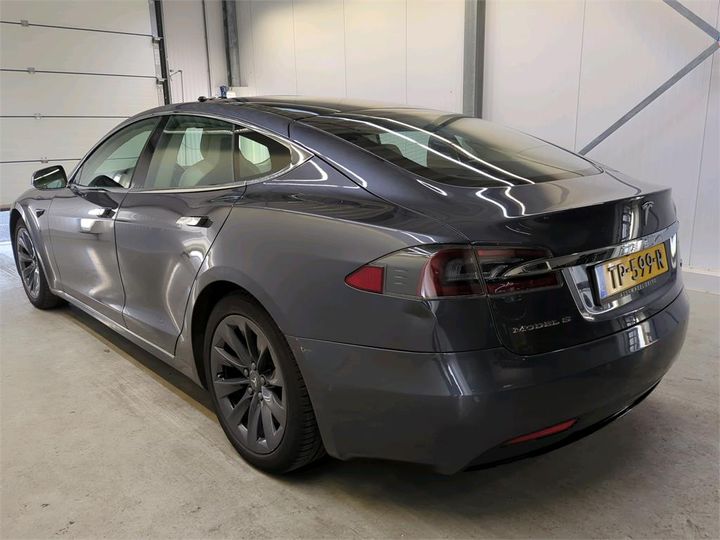 Photo 2 VIN: 5YJSA7E25JF273205 - TESLA S 