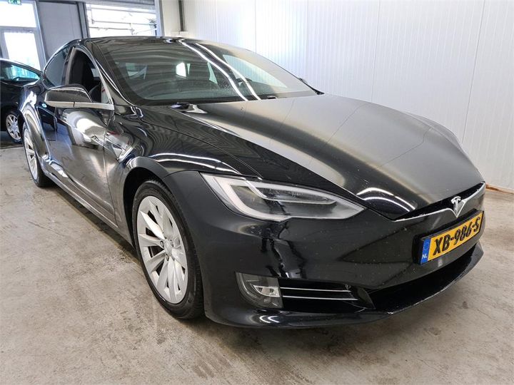 Photo 2 VIN: 5YJSA7E25JF282213 - TESLA S 