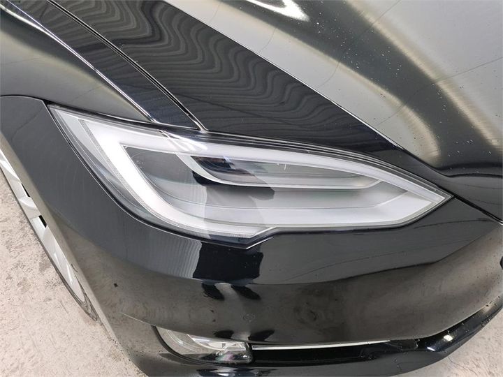 Photo 17 VIN: 5YJSA7E26JF235255 - TESLA S 