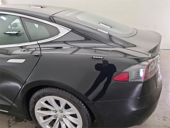 Photo 31 VIN: 5YJSA7E26JF238169 - TESLA MODEL 