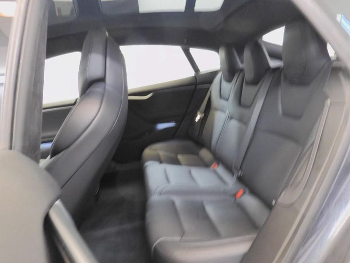 Photo 4 VIN: 5YJSA7E26JF285184 - TESLA MODEL S 