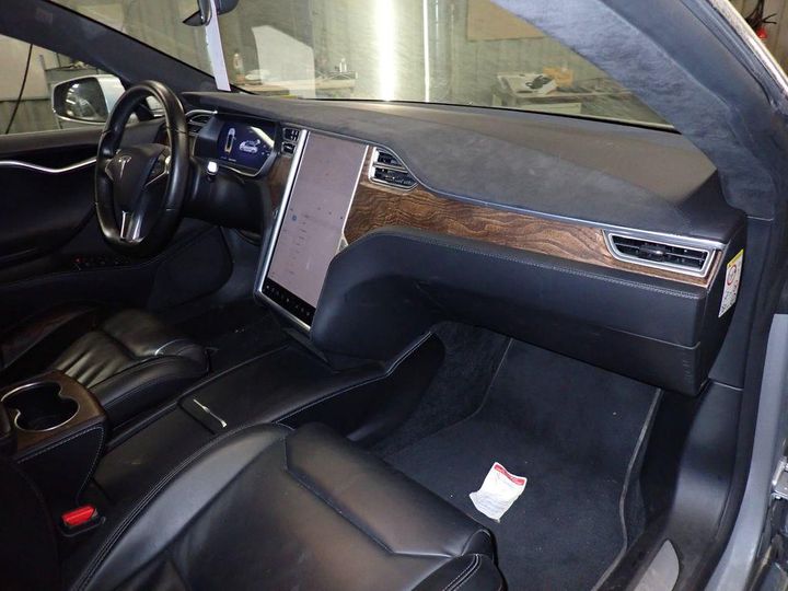 Photo 4 VIN: 5YJSA7E27HF187811 - TESLA MODEL S 