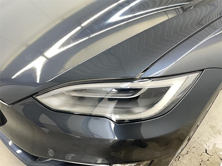 Photo 32 VIN: 5YJSA7E27JF235247 - TESLA S 