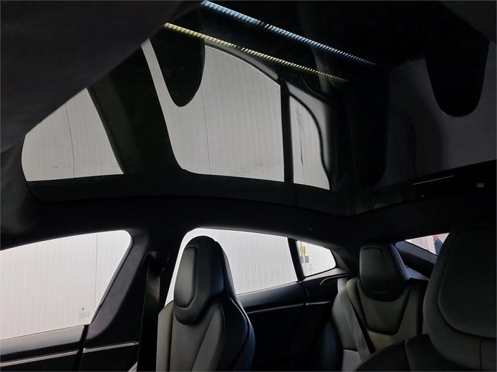 Photo 19 VIN: 5YJSA7E27JF241176 - TESLA S 