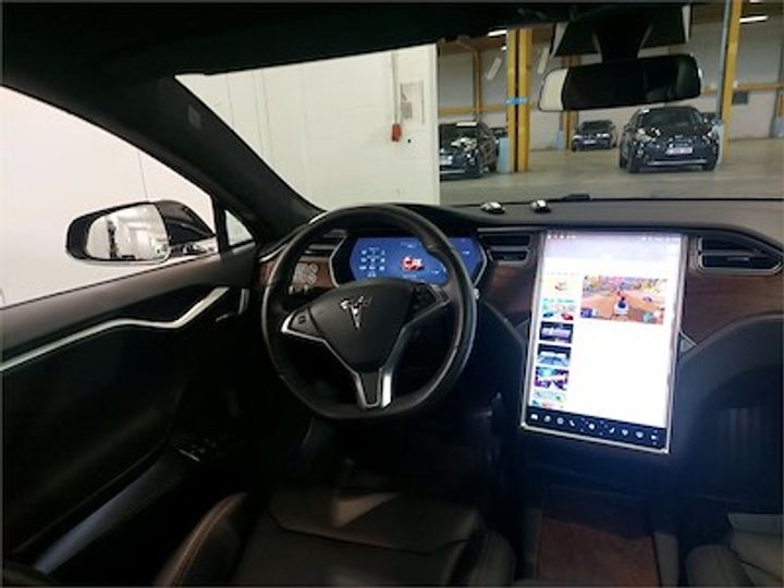 Photo 9 VIN: 5YJSA7E27JF251190 - TESLA MODEL S - 2016 