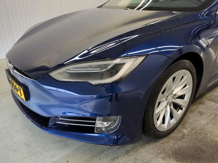 Photo 31 VIN: 5YJSA7E27JF259354 - TESLA S 