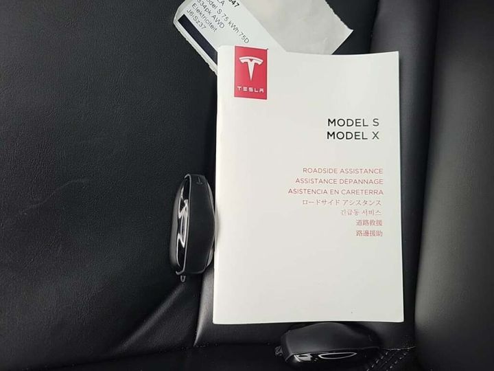 Photo 12 VIN: 5YJSA7E27JF263047 - TESLA MODEL 