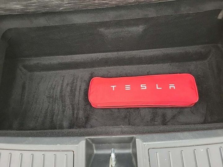 Photo 26 VIN: 5YJSA7E27JF263047 - TESLA MODEL 