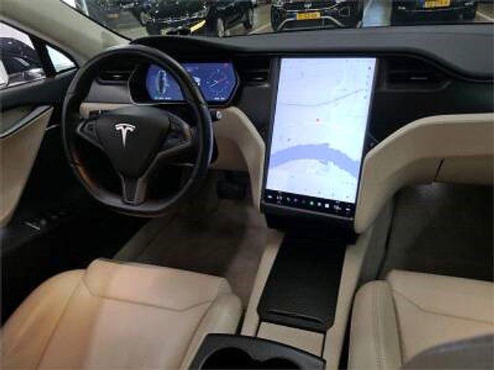 Photo 8 VIN: 5YJSA7E27JF265767 - TESLA MODEL S 