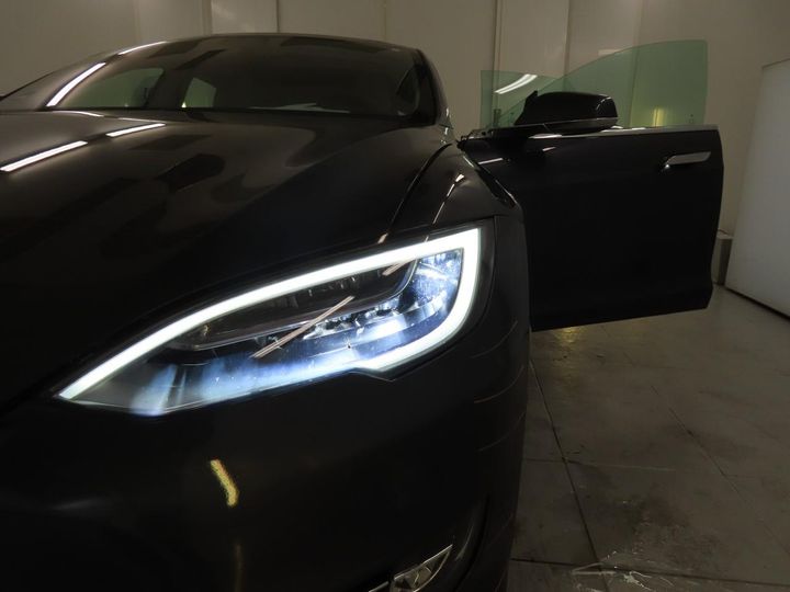 Photo 15 VIN: 5YJSA7E27JF273285 - TESLA MODEL S 