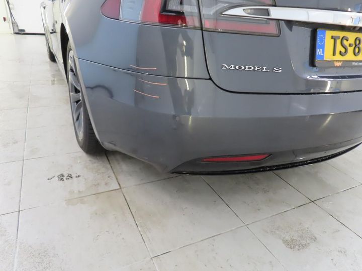 Photo 21 VIN: 5YJSA7E27JF273285 - TESLA MODEL S 