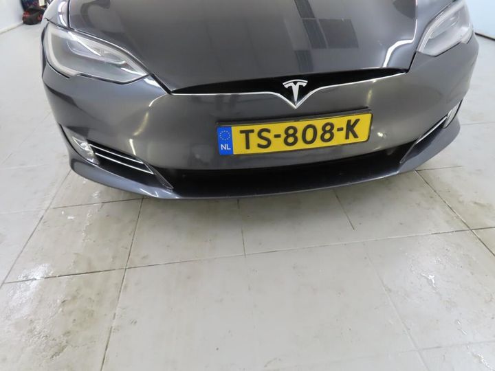 Photo 25 VIN: 5YJSA7E27JF273285 - TESLA MODEL S 