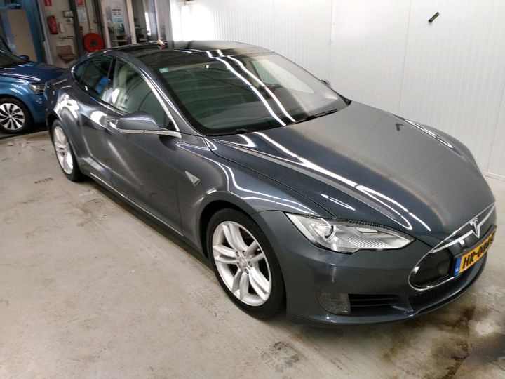 Photo 2 VIN: 5YJSA7E28FF103220 - TESLA S 