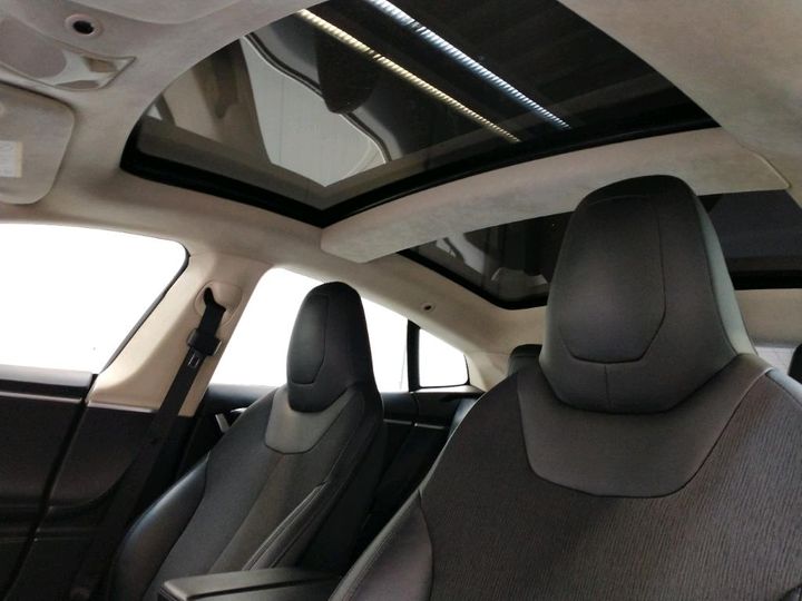 Photo 21 VIN: 5YJSA7E28FF103220 - TESLA S 