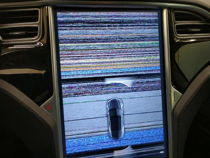 Photo 28 VIN: 5YJSA7E28FF103220 - TESLA S 