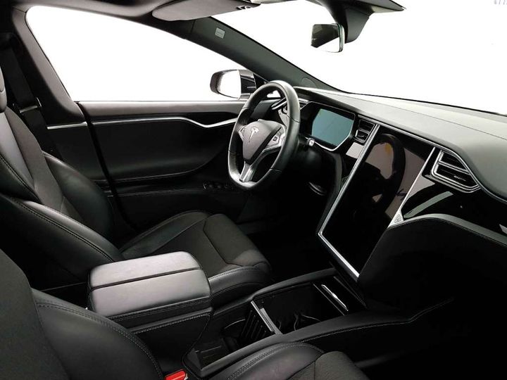 Photo 5 VIN: 5YJSA7E28JF235869 - TESLA MODEL S 