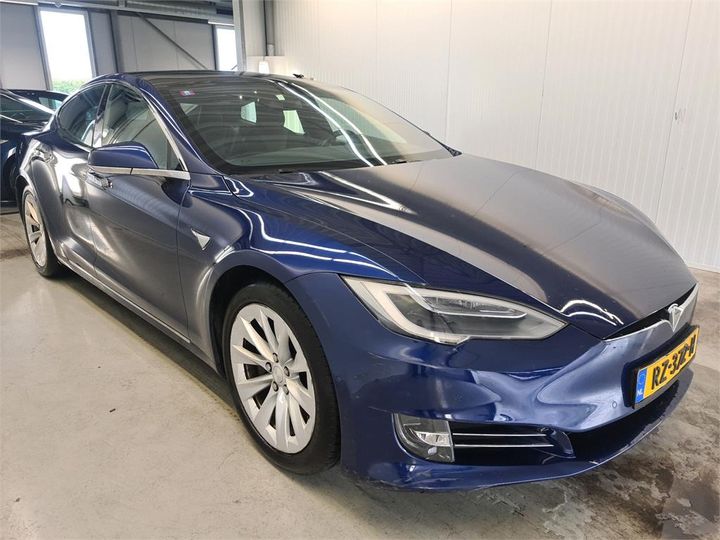 Photo 2 VIN: 5YJSA7E28JF236424 - TESLA S 