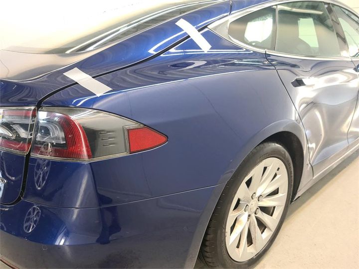 Photo 28 VIN: 5YJSA7E28JF236424 - TESLA S 