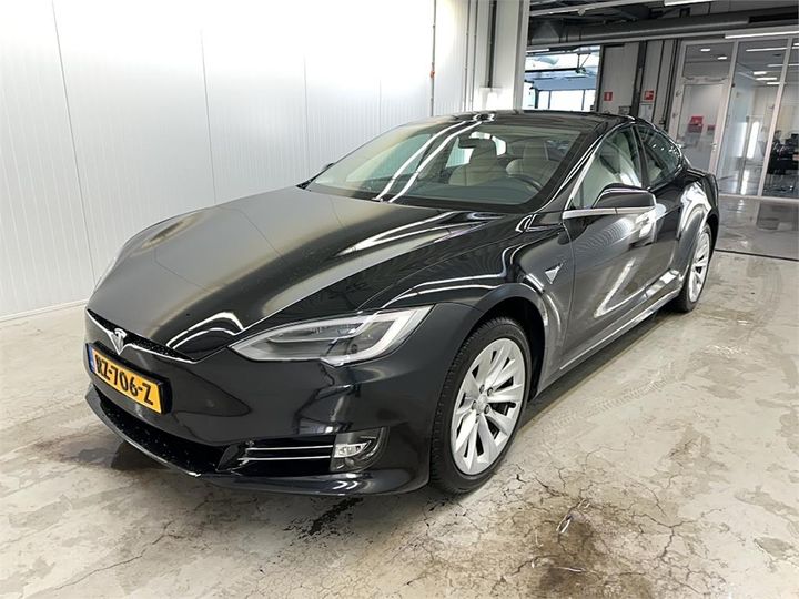 Photo 1 VIN: 5YJSA7E28JF237072 - TESLA S 