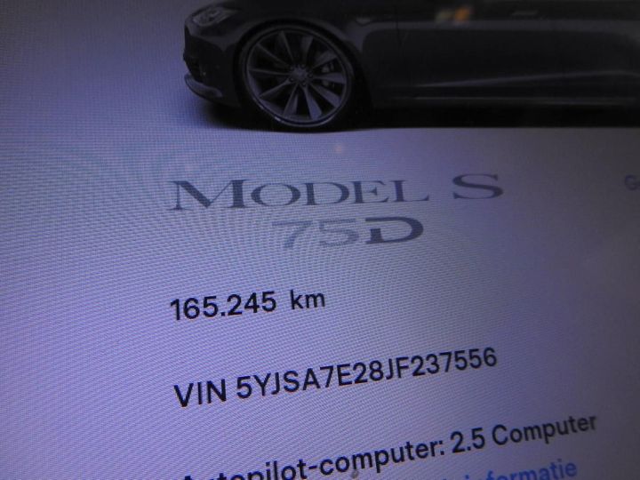 Photo 4 VIN: 5YJSA7E28JF237556 - TESLA MODEL S 