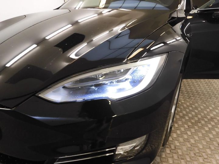 Photo 16 VIN: 5YJSA7E28JF238545 - TESLA MODEL S 