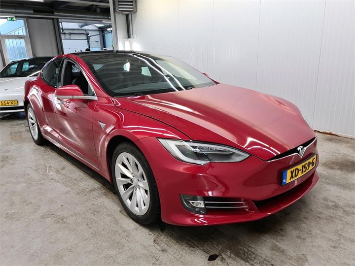 Photo 2 VIN: 5YJSA7E28JF268113 - TESLA S 