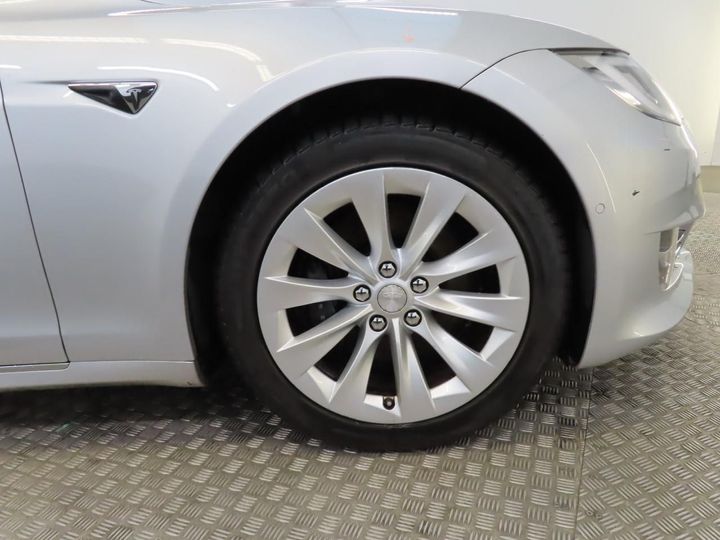 Photo 20 VIN: 5YJSA7E28JF282562 - TESLA MODEL S 