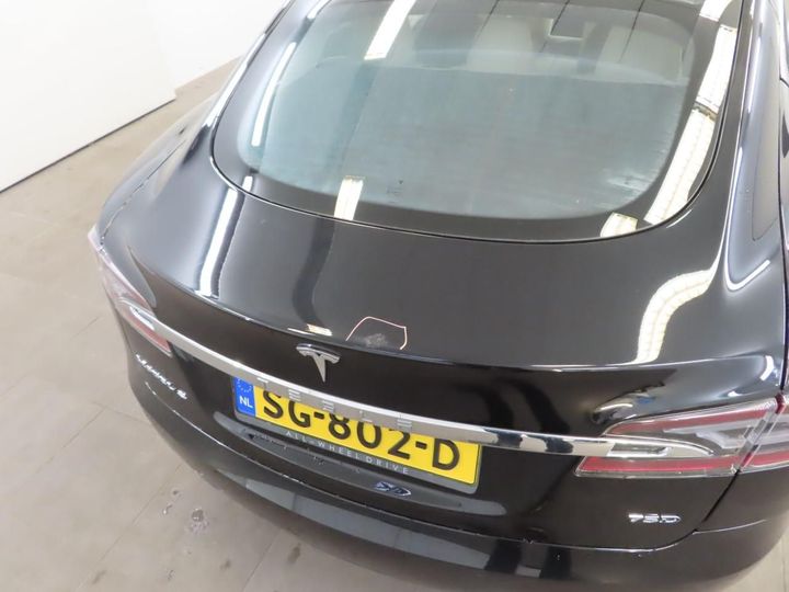 Photo 19 VIN: 5YJSA7E29JF240918 - TESLA MODEL S 