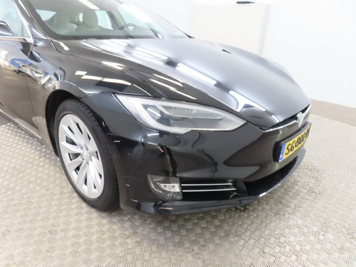 Photo 29 VIN: 5YJSA7E29JF240918 - TESLA MODEL S 