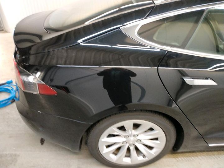 Photo 29 VIN: 5YJSA7E2XHF176530 - TESLA S 