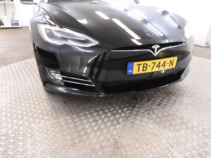 Photo 33 VIN: 5YJSA7E2XJF251975 - TESLA MODEL S 