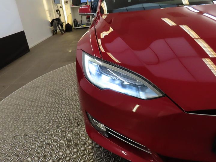 Photo 19 VIN: 5YJSA7E2XJF284247 - TESLA MODEL S 