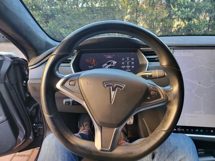 Photo 9 VIN: 5YJSA7E43HF177133 - TESLA MODEL S 