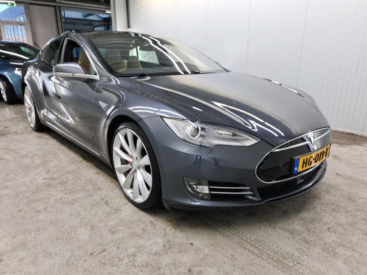 Photo 2 VIN: 5YJSA7E47FF098612 - TESLA S 