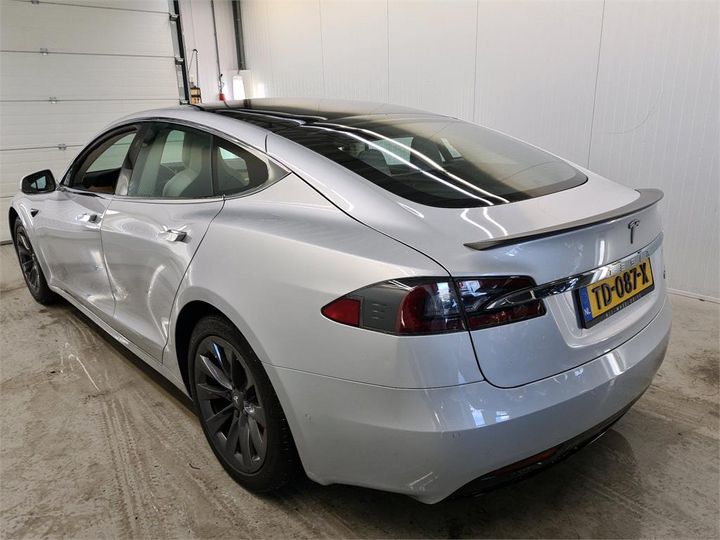 Photo 3 VIN: 5YJSA7E48JF261115 - TESLA S 