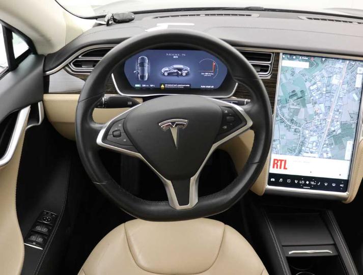 Photo 9 VIN: 5YJSA7H13FFP77634 - TESLA MODEL S 