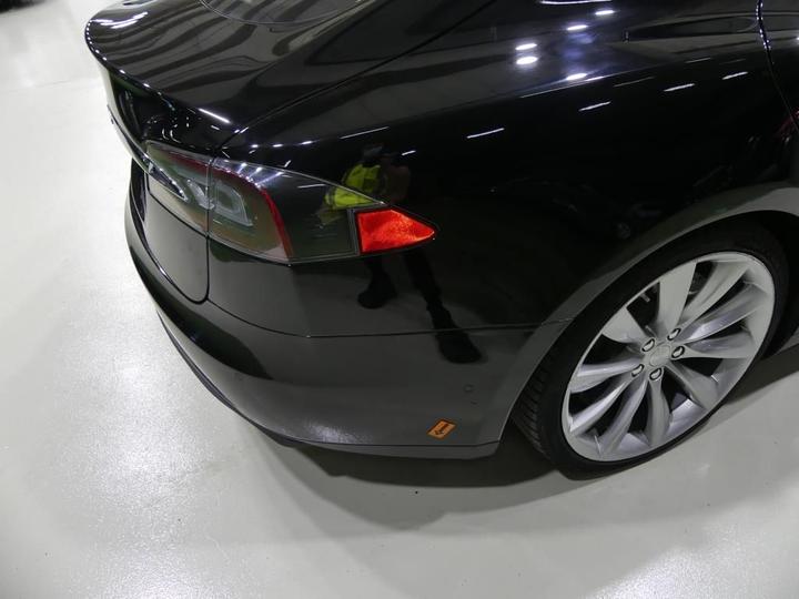 Photo 36 VIN: 5YJSA7H23FF080389 - TESLA S 