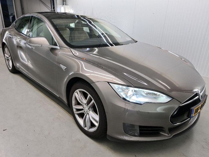 Photo 2 VIN: 5YJSA7H26FF099857 - TESLA S 