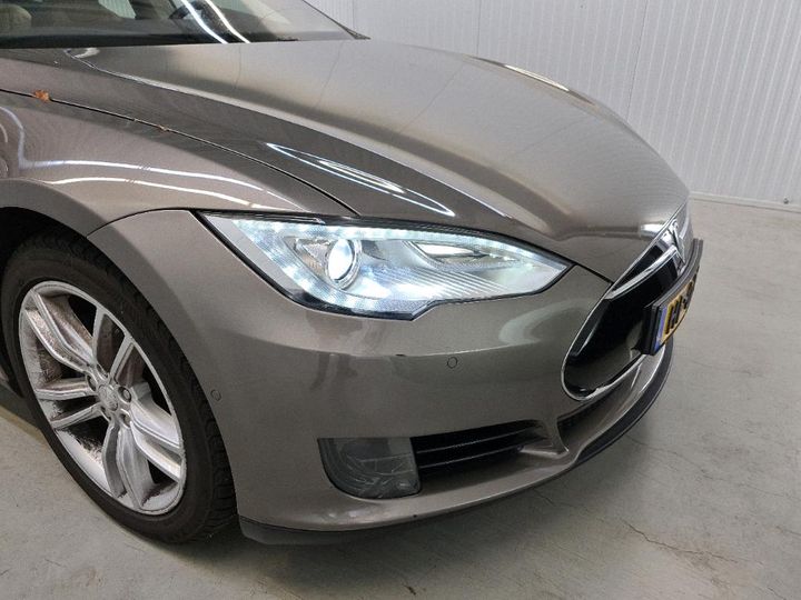 Photo 22 VIN: 5YJSA7H26FF099857 - TESLA S 