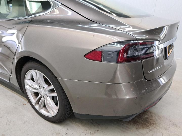 Photo 38 VIN: 5YJSA7H26FF099857 - TESLA S 