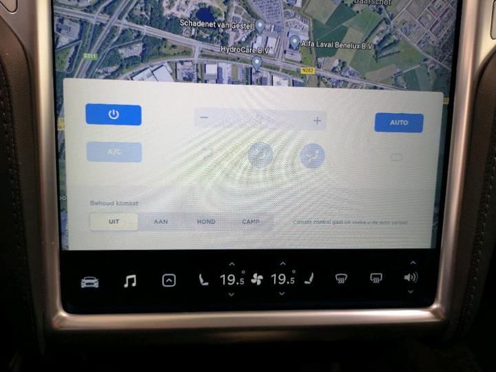 Photo 19 VIN: 5YJSA7S21FF090640 - TESLA S 