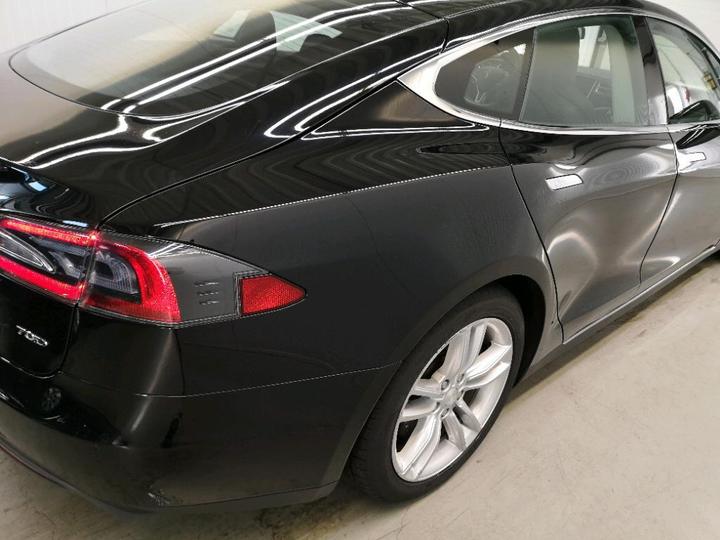 Photo 32 VIN: 5YJSA7S21FF090640 - TESLA S 