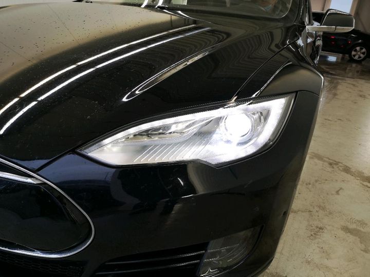 Photo 21 VIN: 5YJSA7S29FF093480 - TESLA S 