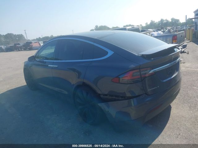 Photo 2 VIN: 5YJXCAE20JF136685 - TESLA MODEL X 